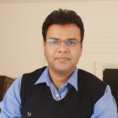 Dr. Puneet Walia (PhD, Management)